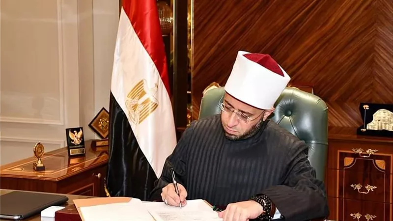 وزارة الأوقاف تجدد إعارة ستة أئمة إلى الإمارات العربية المتحدة