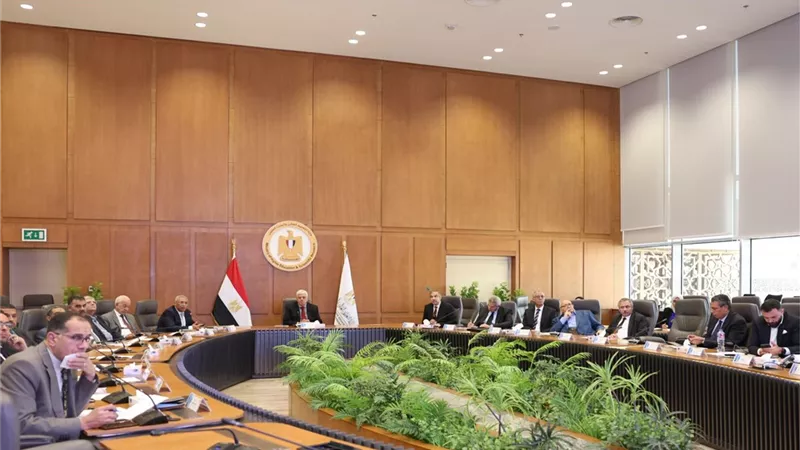 وزير التعليم العالي يرأس اجتماع مجلس إدارة هيئة تمويل العلوم