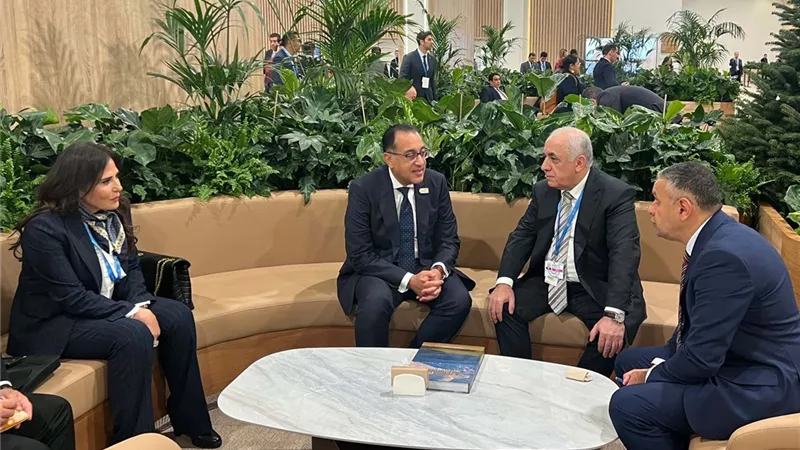مدبولى يلتقي رئيس وزراء أذربيجان على هامش مؤتمر المناخ بباكو