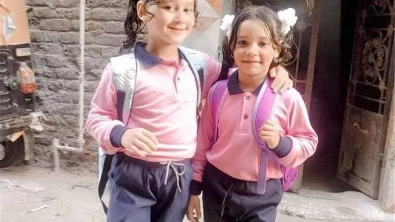 كاميرات المراقبة كشفت لصت التلاميذ بالشرقية