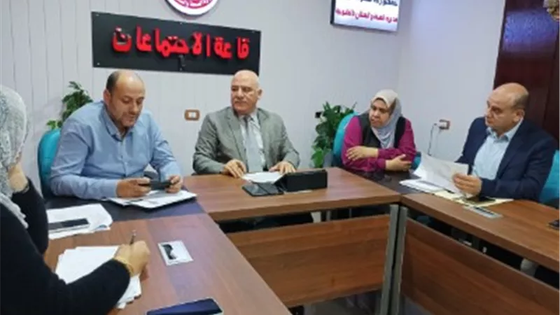وكيل الصحة بالقليوبية يناقش حصاد المرور الميداني ويوصي بعددا من القرارات