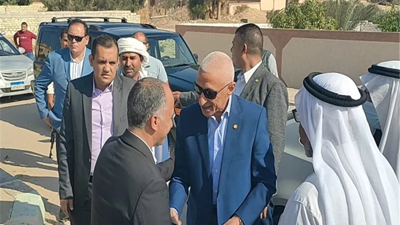 مجاور...فى لقاء أسرى فى قرية الروضة