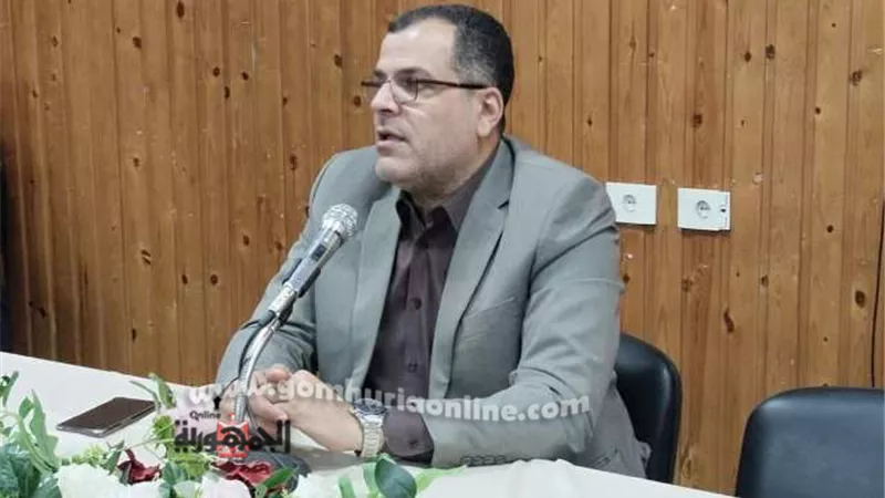 مدير تعليم دمياط يطالب موجهي العموم بوضوح إمتحانات نصف العام