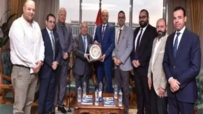 وزير العمل يبحث مع نقيب المهندسين تفعيل التعاون المشتركة