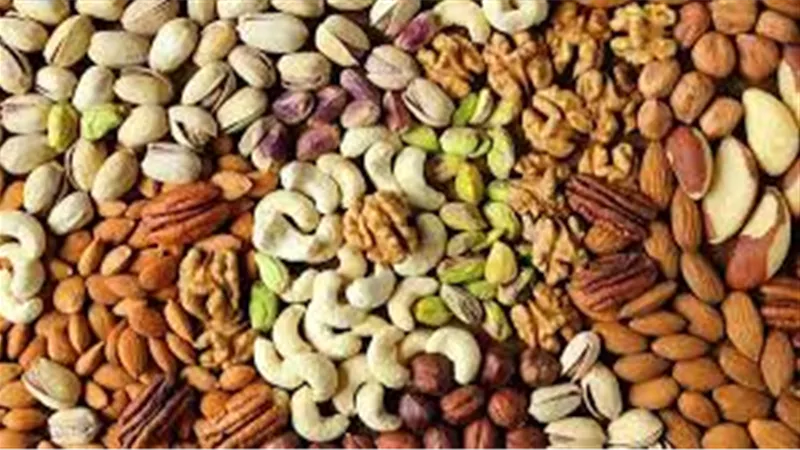 تعرف على فوائد تناول المكسرات يوميا