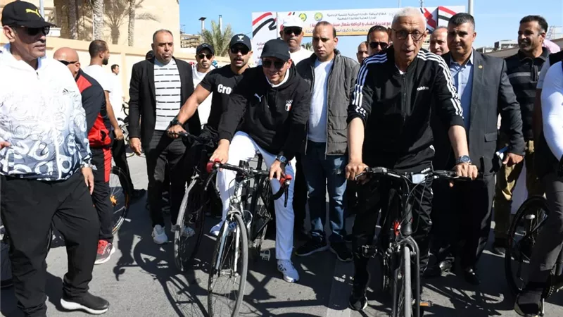 وزير الشباب والرياضة ومحافظ شمال سيناء يطلقان مهرجان الدراجات