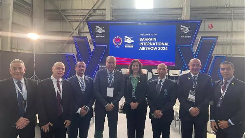 الحفني يبحث مع وزير المواصلات والاتصالات بالبحرين اوجه التعاون