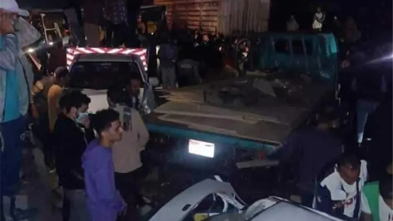 أسفر عن مصرع 13 وإصابة 22 آخرين.. محافظ الدقهلية يتابع تداعيات حادث أتوبيس طريق 