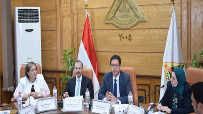 اطلاق تطبيق رابط لميكنة المخاطبات والمراسلات الإدارية بجامعة بنها