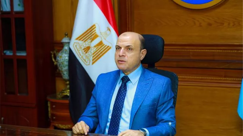 محافظ كفرالشيخ يتابع الاستعدادات لفصل الشتاء بدسوق
