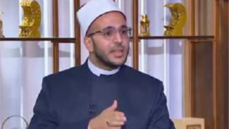 هل يجوز وضع القمح والأرز على المقابر بنية الصدقة؟