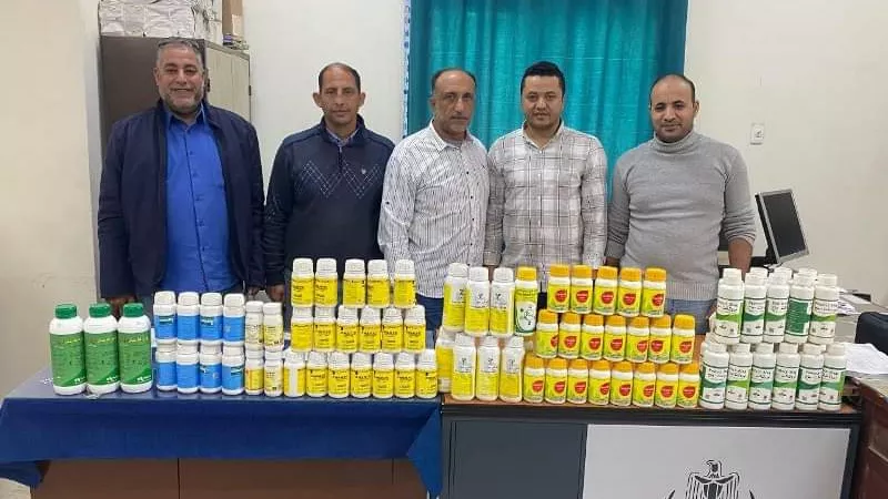 ضبط 85 عبوة مبيدات زراعية منتهية الصلاحية بالحسينية