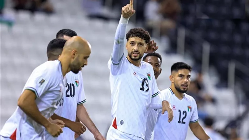 وسام أبو علي يقود تشكيل فلسطين ضد عمان بتصفيات كأس العالم