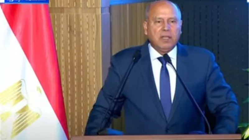 وزير الصناعة: 12 ألف مصنع متعثر عن الإنتاج نعمل على إعادة تشغيلها
