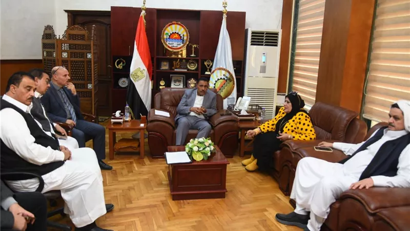 محافظ مطروح يلتقي اعضاء مجلس النوابويبحث مشاكل المواطنين