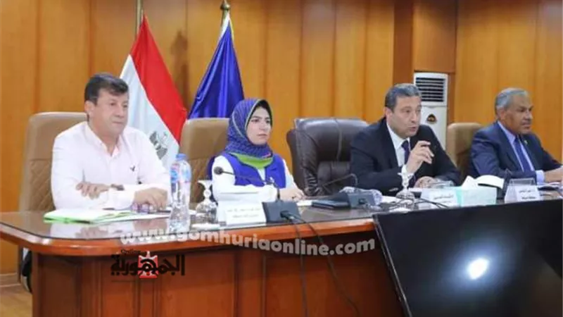 محافظ دمياط يتابع ملف منظومة النظافة