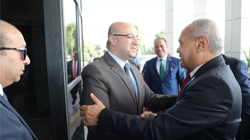 محافظ بني سويف يستقبل رئيس هيئة النيابة الإدارية