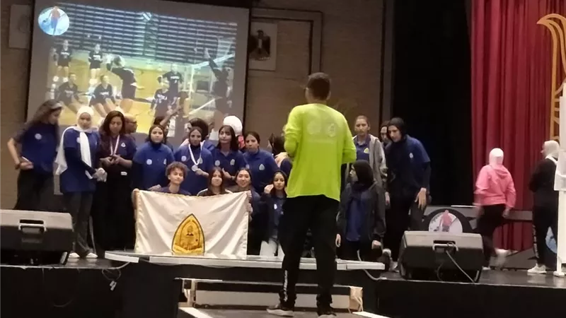 جامعة الزقازيق تحصد فضيتين في السباحة والكاراتيه في أولمبياد الفتاة الجامعية