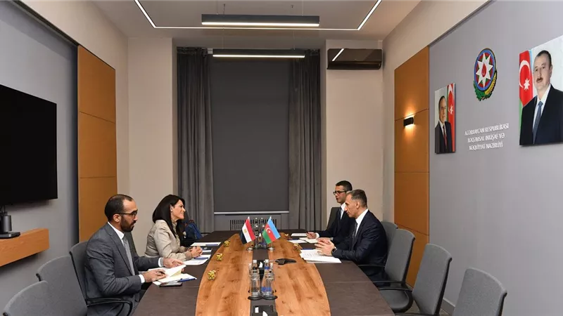 المشاط تؤكد حرص مصر على دفع الشراكة مع القطاع الخاص الأذري