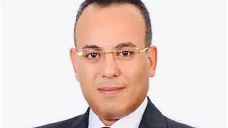 قرار جمهوري بتعيين أحمد فهمي المتحدث الرسمي باسم رئاسة الجمهورية سفيرا لدى المجر