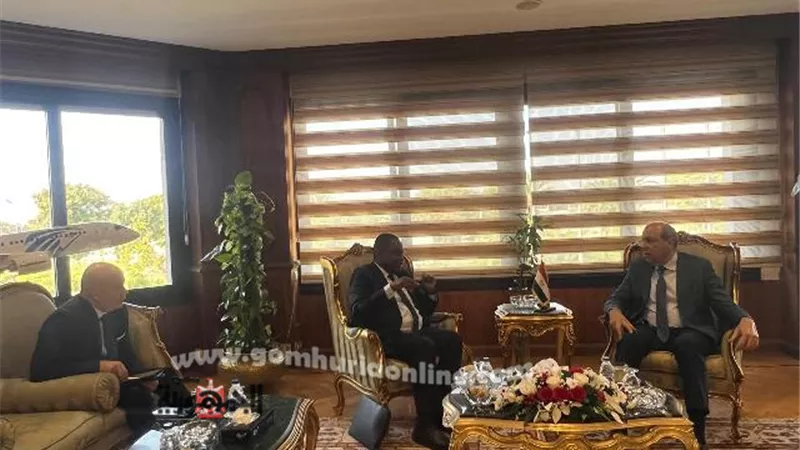 الحفني يبحث الاستعدادات النهائية لافتتاح الجمعية العموميةبالقاهرة