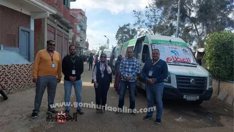 علاج ١٣٥٠ مواطنا بالمجان في قافلة طبية بدمياط