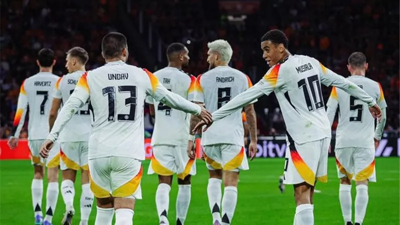موسيالا يفتتح التسجيل للمنتخب الألماني في شباك البوسنة .. شاهد