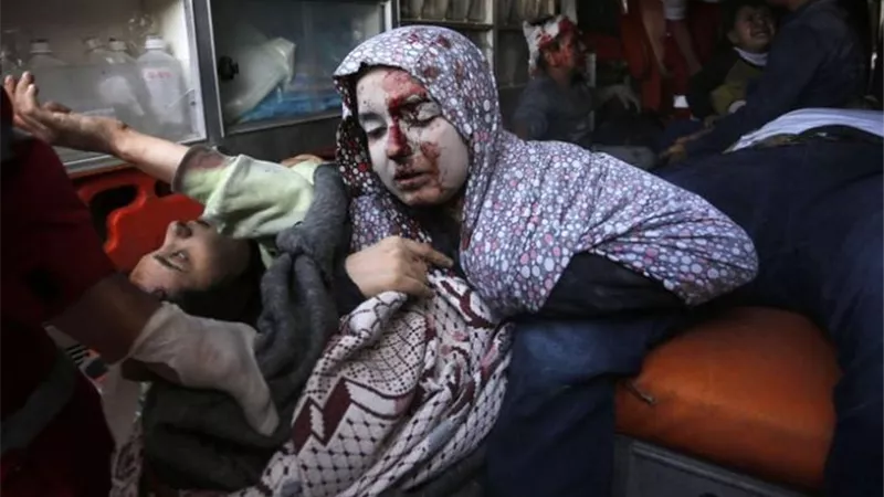 استشهاد 5 فلسطينيين في قصف للاحتلال الإسرائيلي على مخيم البريج وسط قطاع غزة