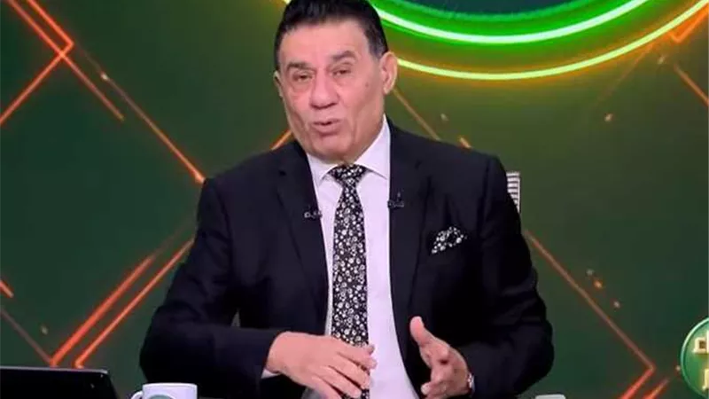 نصحته مرة واتنين وتلاتة .. مدحت شلبي ينتقد تصرفات لاعب الأهلي