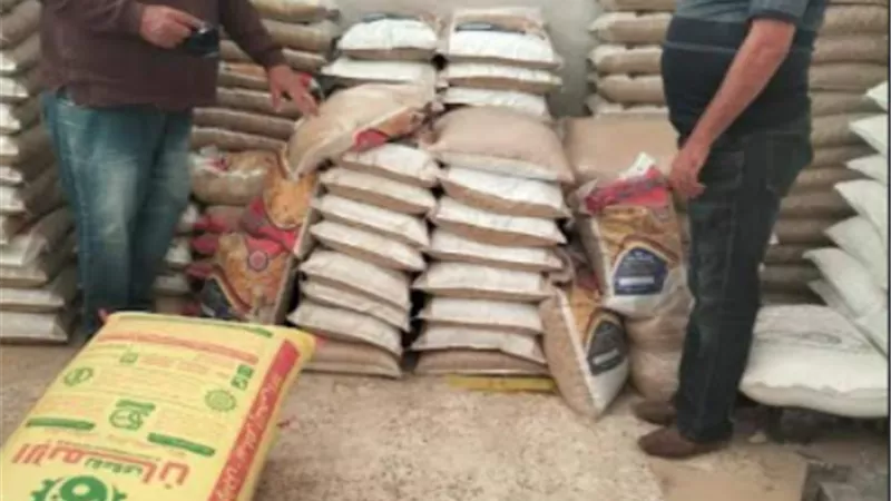 ضبط 13 طن مواد غذائية مجهولة المصدر بمدينة بلبيس