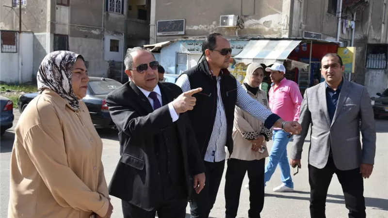 محافظ بورسعيد يشدد بتكثيف ورديات النظافة بنطاق الضواحى
