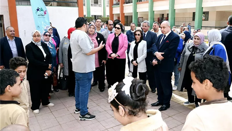 محافظ البحيرة يتفقد مدرسة الأبعادية الإبتدائية
