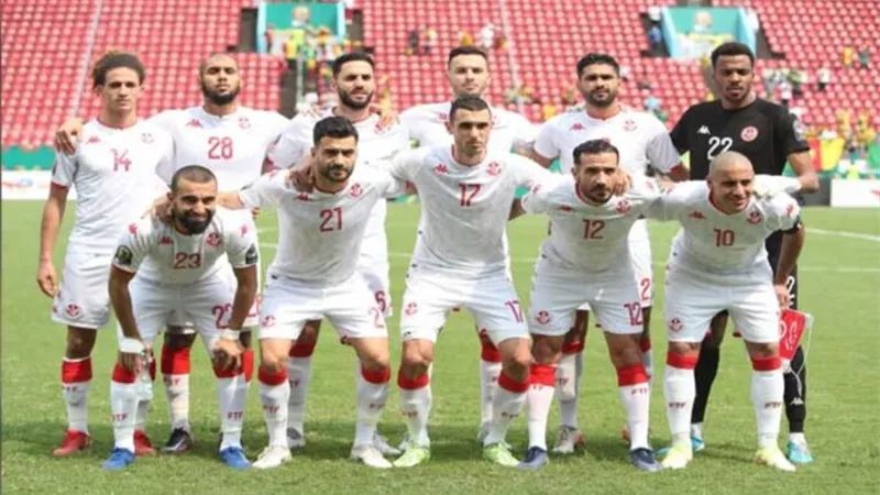 نجم منتخب تونس يغادر المعسكر بشكل مفاجئ
