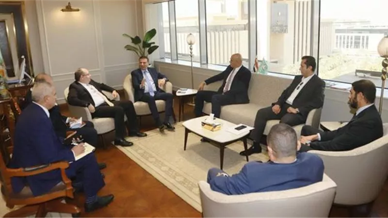 وزير الزراعة يبحث مع مسئولي شركة بيبسيكو العالمية زيادة حجم استثماراتها في مصر