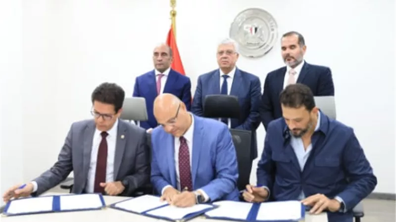 توقيع بروتوكول تعاون بين جامعة بنها ومحافظة القليوبية ومستشفى الناس
