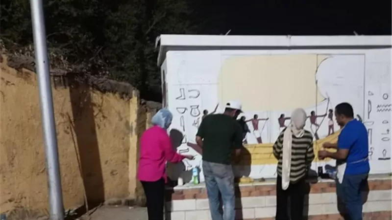 تجميل محولات الكهرباء وتحويلها إلى لوحات فنية فى مدينة الأقصر