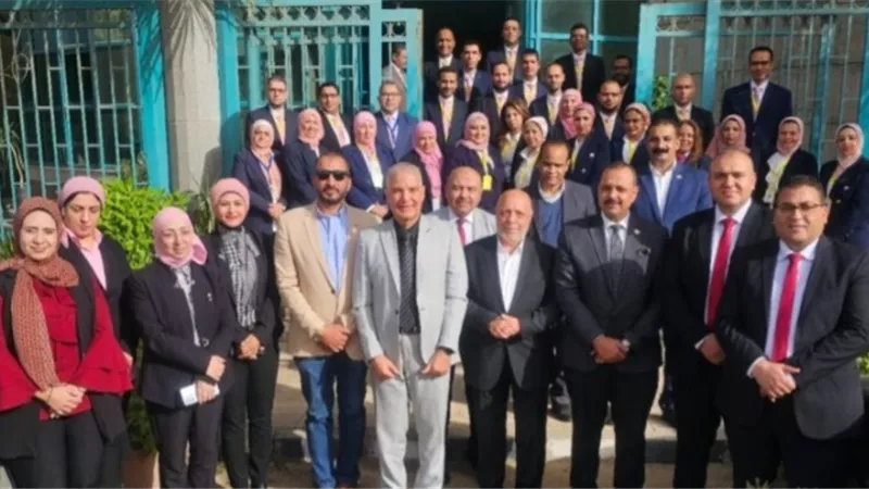 تعاون بين عمال المرافق 