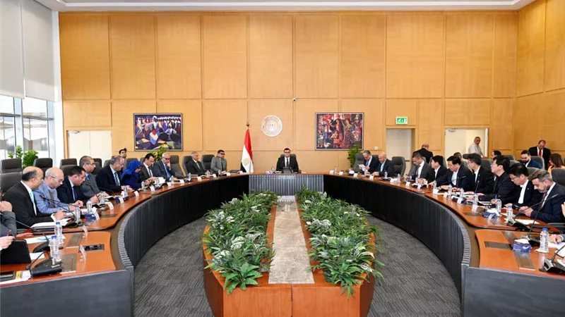 وزير الإسكان يتابع مشروع 