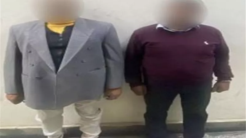 باسلوب انتحال الصفة .. ضبط شخصين بتهمة النصب على المواطنين