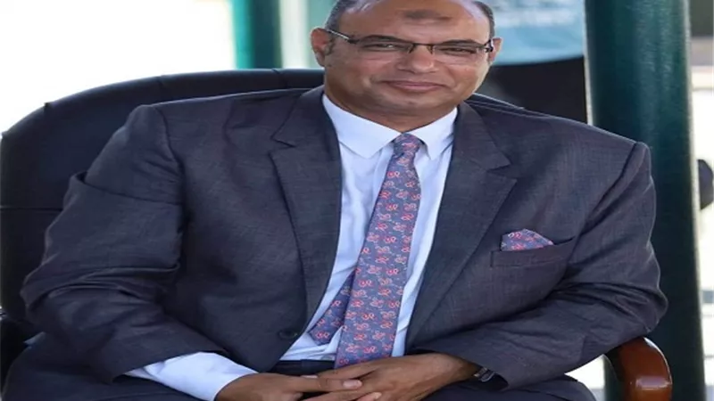 إحالة إدارة مدرسة السادات الثانوية التجارية للتحقيق