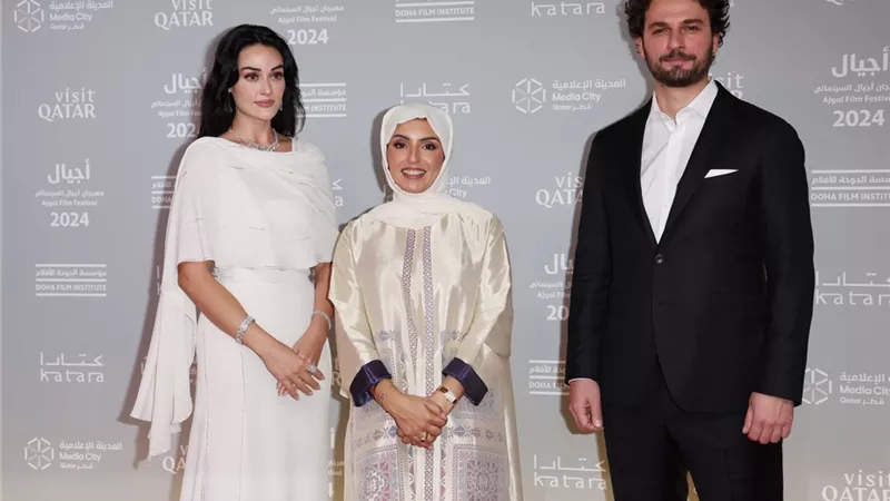 إسراء بيلجيتش وبيركان سوكولو يشيدان بتركيز مهرجان أجيال على الشباب