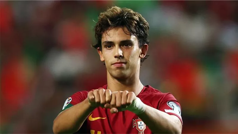 جواو فيليكس يفتتح التسجيل للبرتغال فى شباك كرواتيا