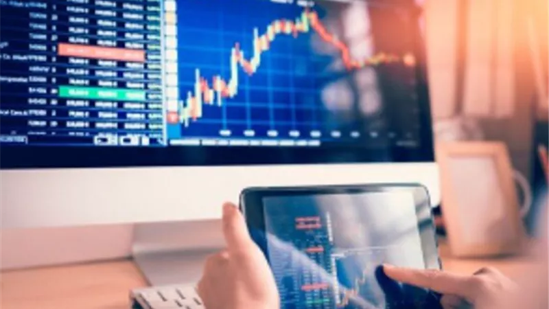 ارتفاع الأسهم الآسيوية بدعم قطاع التكنولوجيا وترقب لقرارات الفائد