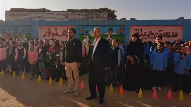 وكيل أول تعليم الشرقية يتفقد مدرسة صفط الابتدائية بإدارة أبوحماد