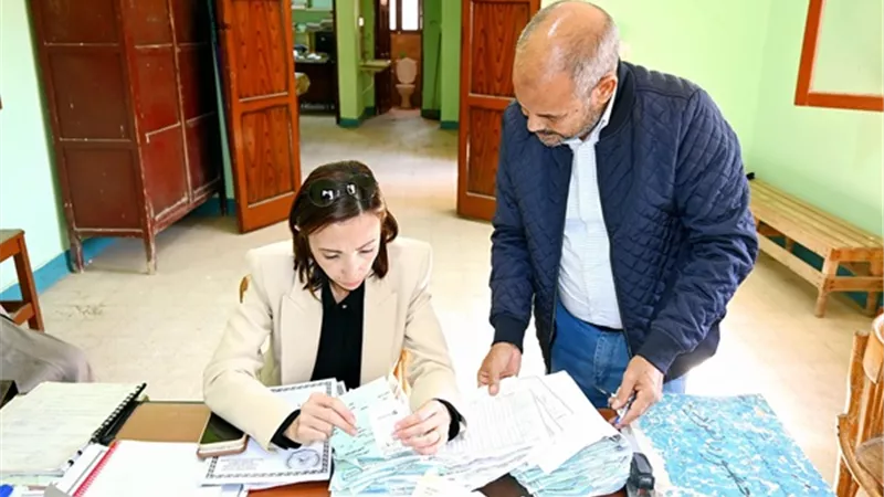 محافظ البحيرة تفاجىء جمعية صلاح الدين التعاونية الزراعية ببدر