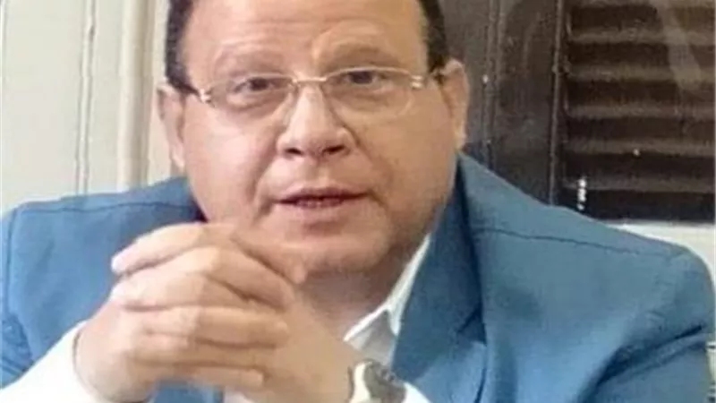 البدوى يهنئ الرئيس السيسى بعيد ميلاده