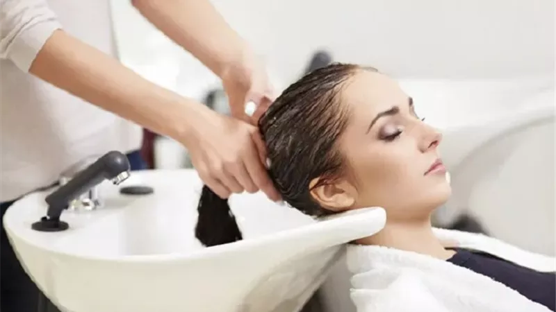 ما هي متلازمة السكتة الدماغية في صالونات التجميل ؟ طبيب يوضح