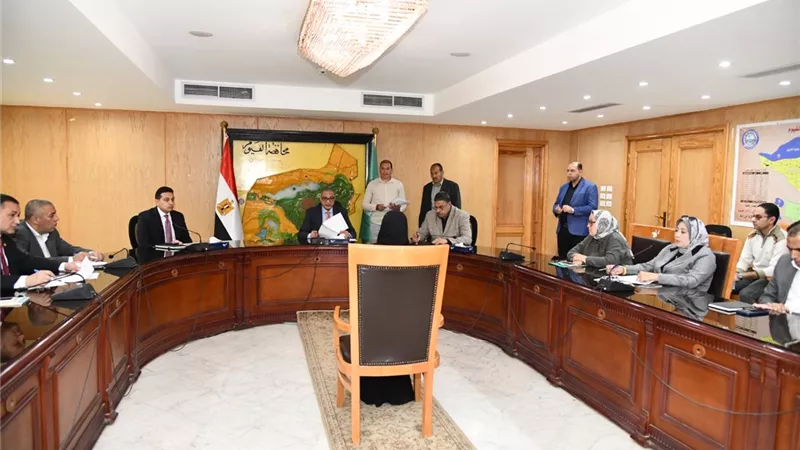 محافظ الفيوم .. يعقد اللقاء الدوري لخدمة المواطنين لبحث مطالبهم