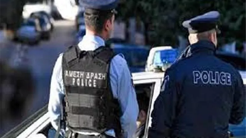 الشرطة اليونانية تعلن العثور على أسلحة ومتفجرات في شقة بوسط أثينا