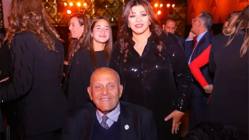هالة صدقي تهنئ مجدي يعقوب بعيد ميلاده